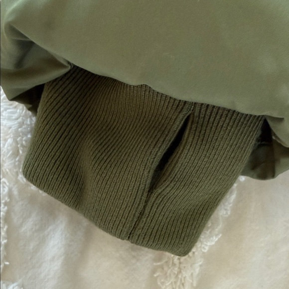 J. Crew Sage Green Women's Puffer Coat - Picture 11 of 11